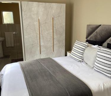 Vryheid Cama Y Desayuno | Sgele Guesthouse & Events