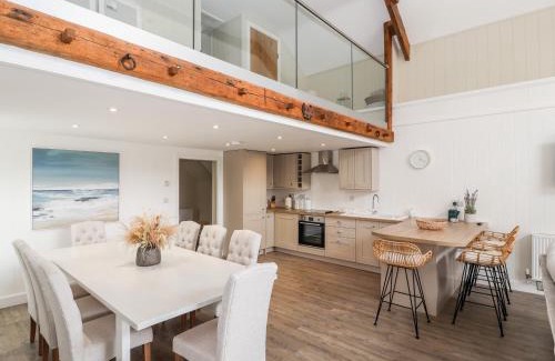 Holyhead Casa | Sgubor