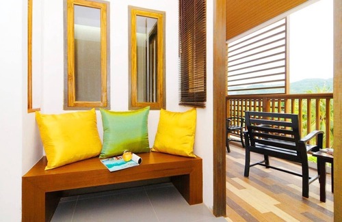 Karon Hotel | Habitación doble Grand Deluxe con vistas a la piscina (003)