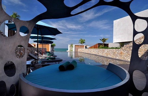 Khuekkhak Villa | Grand Duplex Pool Villa Cama King (G7)