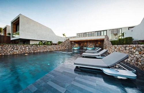 Khuekkhak Villa | Amplia villa dúplex con gran piscina (G2)