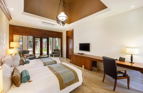 Mai Khao Villa | Villa de dos dormitorios frente a la playa con piscina