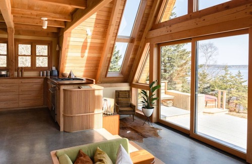 LaHave Cabina | Shackup A-frame— Private Hot Tub & Beach Access