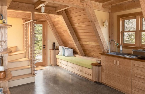 LaHave Cabina | Shackup A-frame— Private Hot Tub & Beach Access