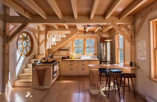 Crescent Beach Cabina | Shackup Cabin— Wood Fired Hot Tub & Near the beach