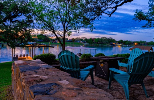 Kingsland Casa | Shade Tree Cottage - Perfect Lake LBJ Getaway! Venga a relajarse y rejuvenecer
