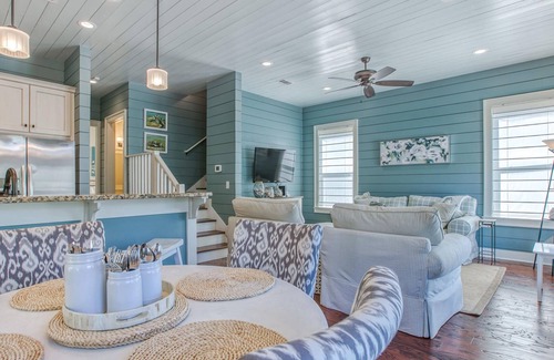 Lakeside at Blue Mountain Beach Casa | Shades of Blue, hermosa casa de 4 habitaciones en Blue Mountain Beach. Nuevo alquiler!