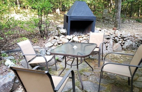 Pleasant Grove Casa | Shadow Me Secluded Cabin