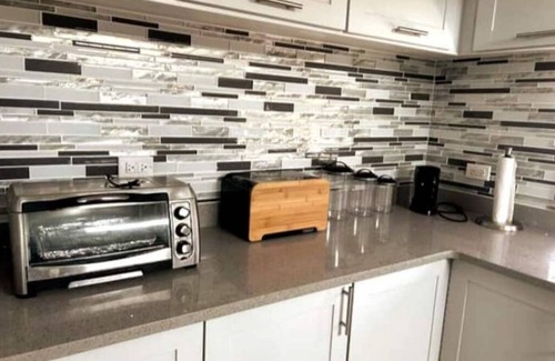 West Coast Casa | ShaDow Villa by the Airport 1BR