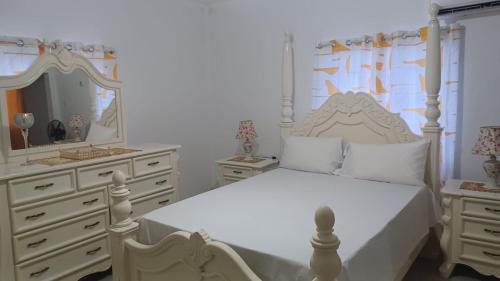 Spanish Town Casa | Shadricks Homes