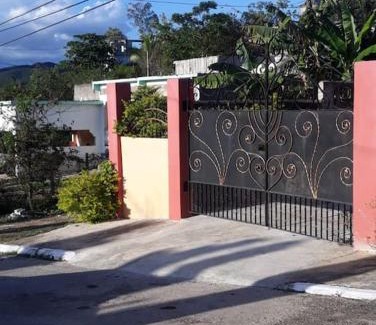 Spanish Town Casa | Shadricks Homes