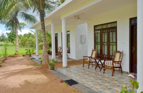 Sigiriya Cama Y Desayuno | Shady mango villa