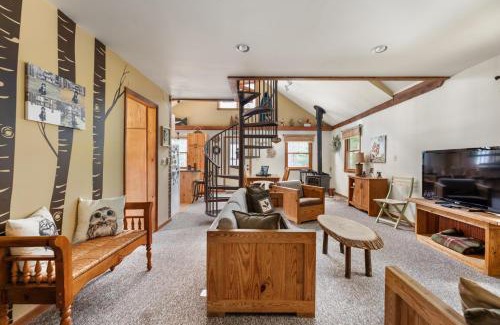 Thompsonville Casa | Shady Pines @ Crystal Mountain Resort