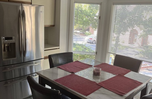 East Liberty Casa | Shadyside Penthouse