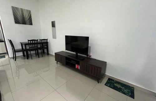 Pulau Indah Casa | SHAH HOMESTAY PULAU INDAH - Studio Family Xtra