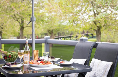 Tiddington Chalet De Esquí | Shakespeare Lodge Pet Friendly