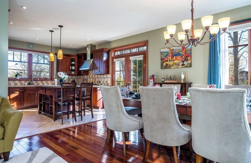 Craigleith Cabaña | Shale Beach House - 5 mins to Blue Mountain Village!