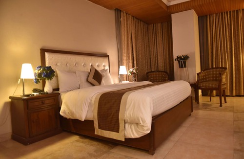 Gulberg Hotel | Shalimar Tower Hotel Lahore