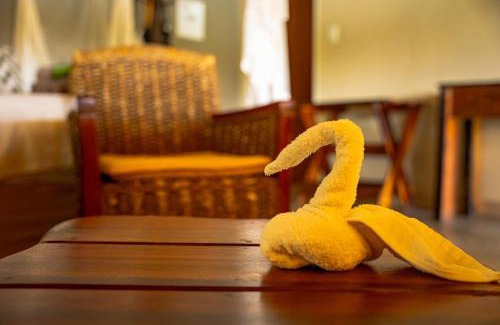 Divundu Cabina | Shametu River Lodge