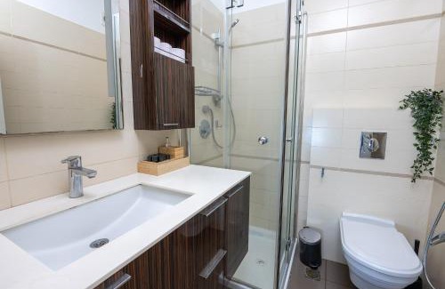 Netanya Apartamento | Shamyam -שמיים דירות מושלמות על הים עם ממד,גקוזי פרטי, בריכה ונוף מהמם