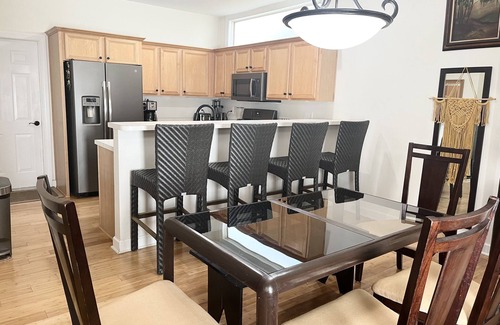 North Raleigh Casa | Shananegin’s near Falls Lake, Pet Friendly!!! 🐶