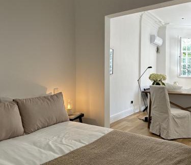 Huaihai Road Commercial Area Apartamento | Shanghai Hills & Art Suite 18 - Near Line 1 & 7 Changshu Road Metro