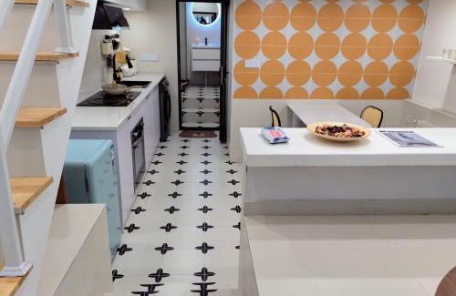 Huaihai Road Commercial Area Apartamento | Shanghai Hills & ZINN City Loft Near Metro Line 1 Changshu Rd and Close to Tianzi Fang