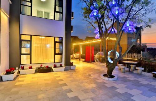 Pudong Hotel | Shanghai Lanfeng Intelligent Light - Shanghai Disney Branch,Provide airport pickup service at PuD'ong Airport andDisneyland shuttle service