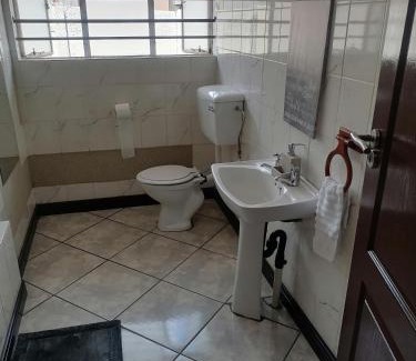 Klerksdorp Apartamento | SHANTI ANANDI