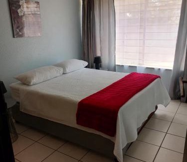 Klerksdorp Apartamento | SHANTI ANANDI
