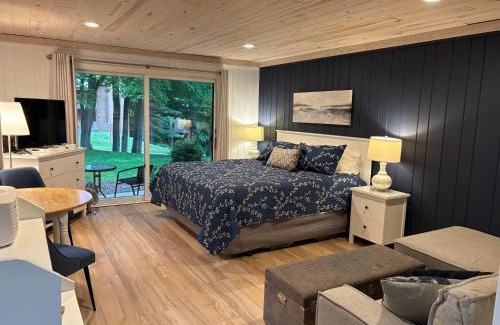 Bellaire Casa | Shanty Creek, Condo, Golf ,Sleeps 4, Pets welcome!