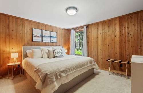 Bellaire Casa | Shanty Creek, Golf, Families, Vacation, Pool Pass
