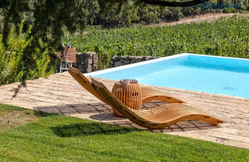 Mores Villa | Luxury winery right in front of the Nuraghi valley in Mores with SPA and pool