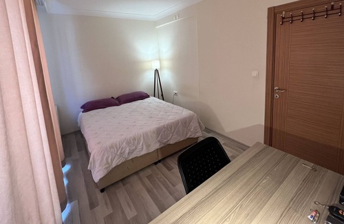 Golbasi Cama Y Desayuno | shared apartment with private room-özel odalı ortak daire