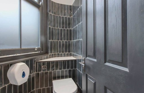 Notting Dale Apartamento | Shared Bathroom - Very Close to Station