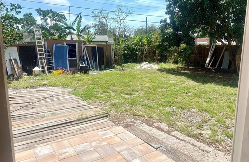 St. Petersburg - Clearwater Casa | Shared bedroom with bunk beds in St. Petersburg with WiFi, AC