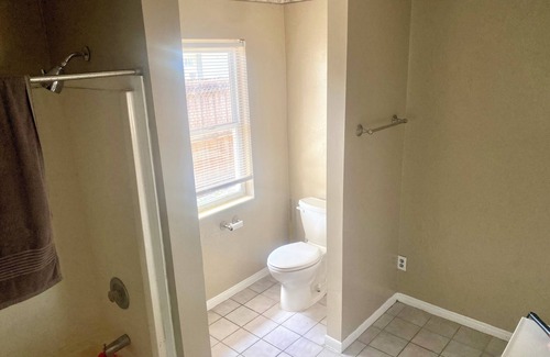 St. Petersburg - Clearwater Casa | Shared bedroom with bunk beds in St. Petersburg with WiFi, AC