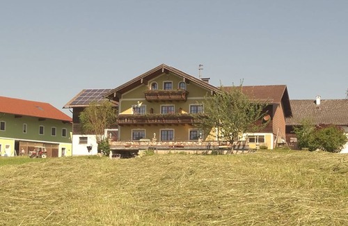Oberhofen am Irrsee Apartamento | Habitación compartida Rose - Sunnhof (3 flores) - Krempler