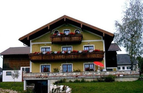 Oberhofen am Irrsee Apartamento | Habitación compartida Rose - Sunnhof (3 flores) - Krempler