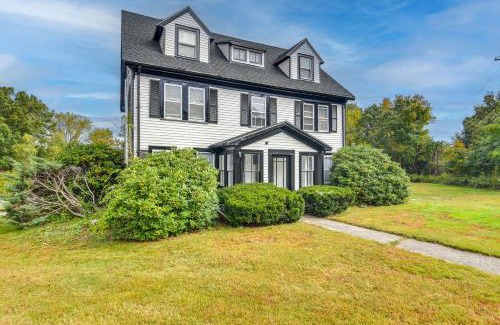 Sharon Apartamento | Sharon Home Less Than 8 Mi to Gillette Stadium!