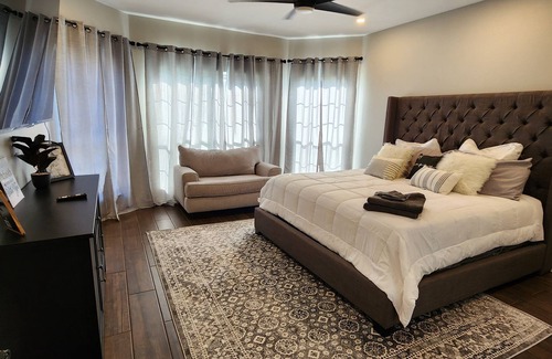 Mission Casa | Sharyland Mansion!! 85 in Smart Tv WOW!!