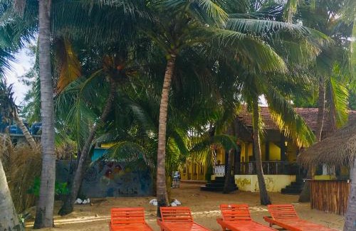 Pottuvil Division 2 Complejo | Shashini Beach Resort