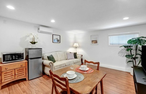 Azusa Apartamento | The Blissful Nesting Nook