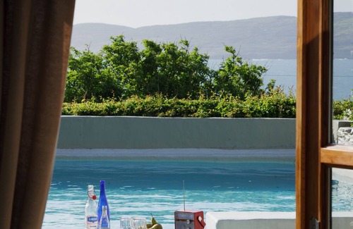 Ardnatrush Casa | Sheep's Head Barn Conversion Overlooking Dunmanus Bay