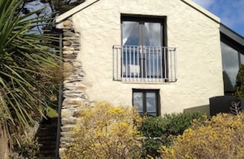 Ardnatrush Casa | Sheep's Head Barn Conversion Overlooking Dunmanus Bay