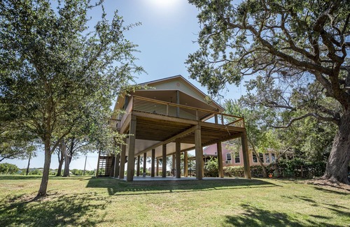 Cedar Lane Casa | Sheets’ Creek: Brand new construction on Caney Creek