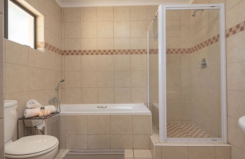 Sheffield Beach Casa | Sheffield Cove 30 - Three Bedroom House, Sleeps 6
