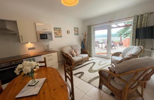 Gwbert Casa | Sheko Annex