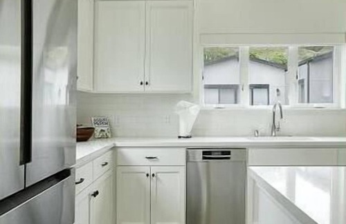 Shell Beach Casa | Shell Beach Modern with Ocean Views, Pet Friendly