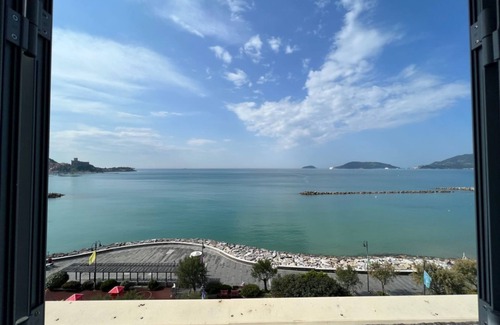 San Terenzo Apartamento | Shelley's Terrace Panoramic Flat x4